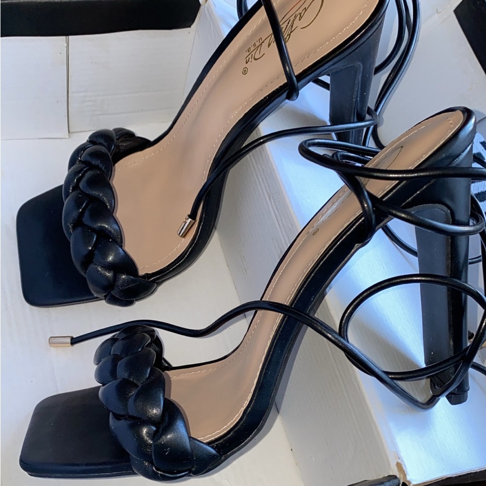 Cathy Din Heel sandals 7.5